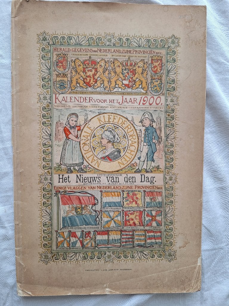 Kalender uit 1900 van het dagblad Nieuws v d Dag, Ophalen of Verzenden, Maandkalender, Gebruikt