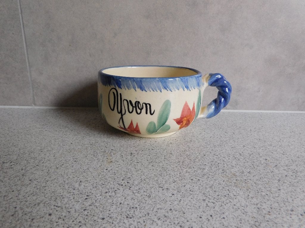 Soepkom Yvon Vallandia Handpainted, Overige merken, Ophalen of Verzenden, Zo goed als nieuw, Kom(men)