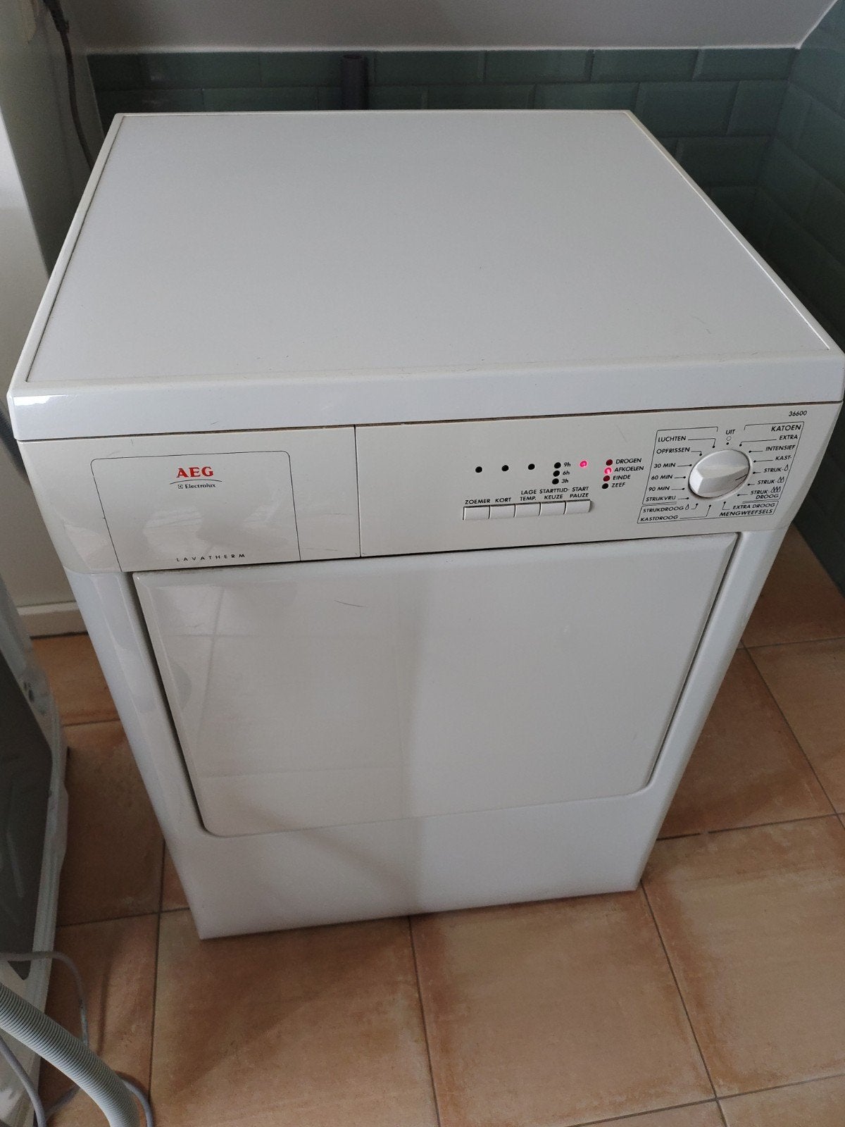 Gratis AEG Lavatherm Wasdroger, Ophalen, Gebruikt, Luchtafvoer, 85 tot 90 cm