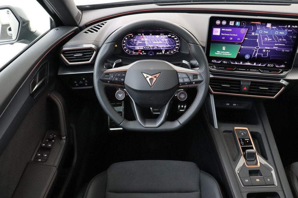 CUPRA FORMENTOR 1.5TSI/272PK e-HYBRID VZ PERFORMANCE -PANO.D, Auto's, Cupra, 12 maanden, 4 cilinders, Alcantara, Zwart