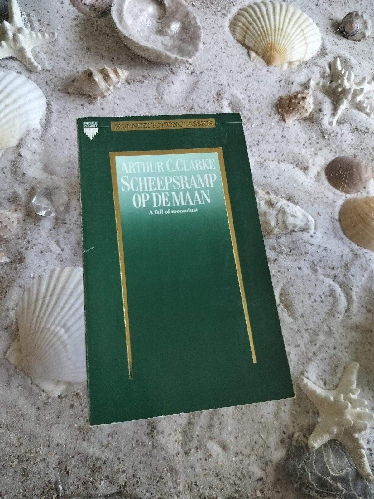 Arthur C Clarke - Scheepsramp op de maan - Prisma 2384, Ophalen of Verzenden, Gelezen