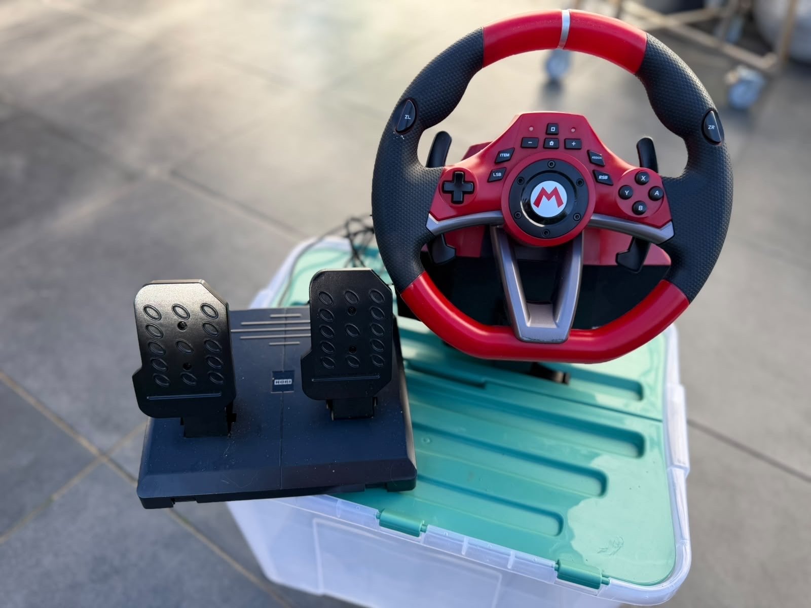 HORI Mario Kart Racing Wheel Pro Mini + Pedalen Switch, Ophalen, Gebruikt