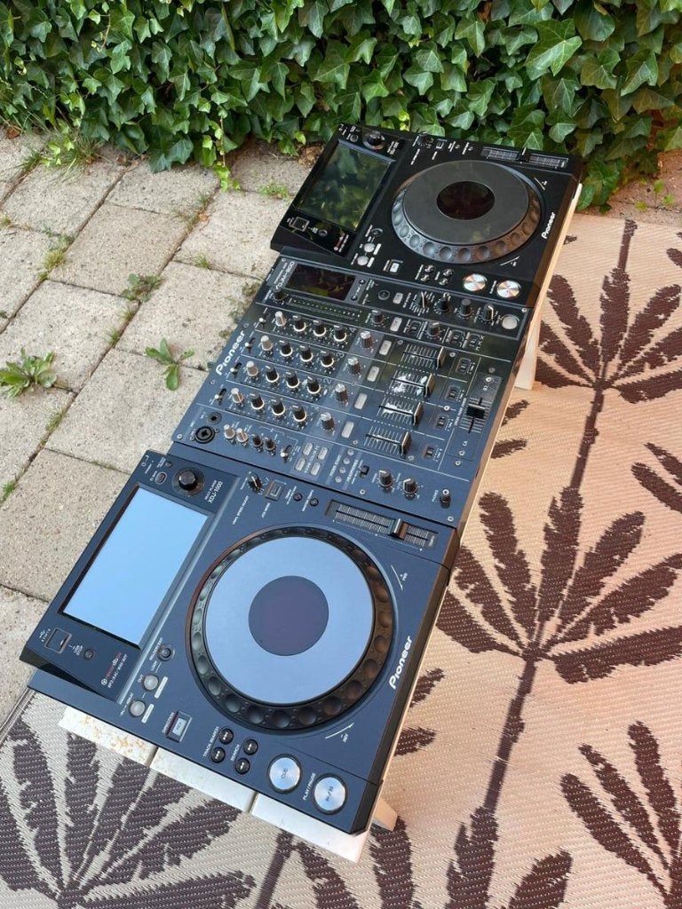 Complete Pioneer DJ-set – 2x XDJ-1000 MK1 + DJM-800 405041, Vacatures, Starter, Overige vormen, Overige niveaus, 33 - 40 uur