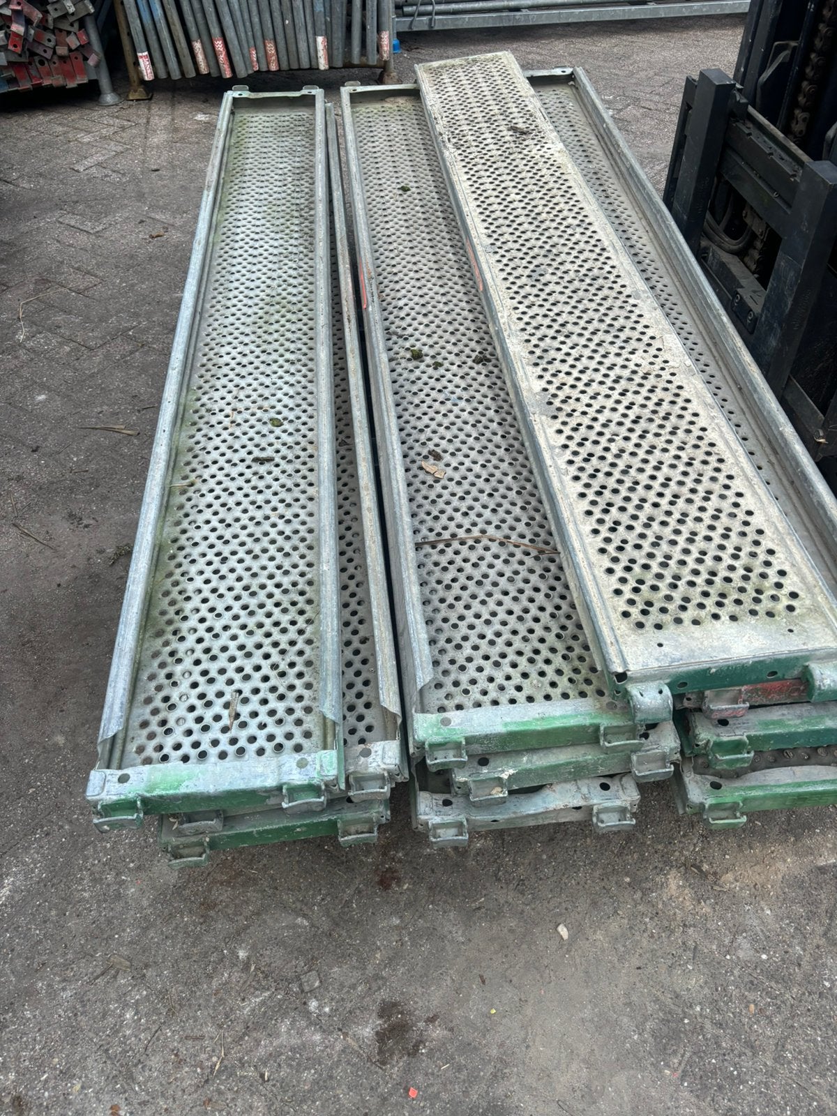 Stalen vlonders - 257 x 32 cm - 10 stuks Layher - Gebruikt, Ophalen, Gebruikt, 2 tot 5 meter