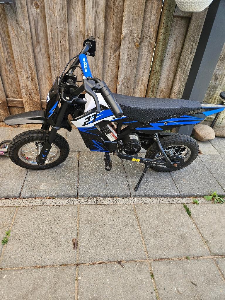 Elektrische motortje, Fietsen en Brommers, Minibikes, Midibikes en Pitbikes, Ophalen, Zo goed als nieuw, Schijfrem, Overige typen