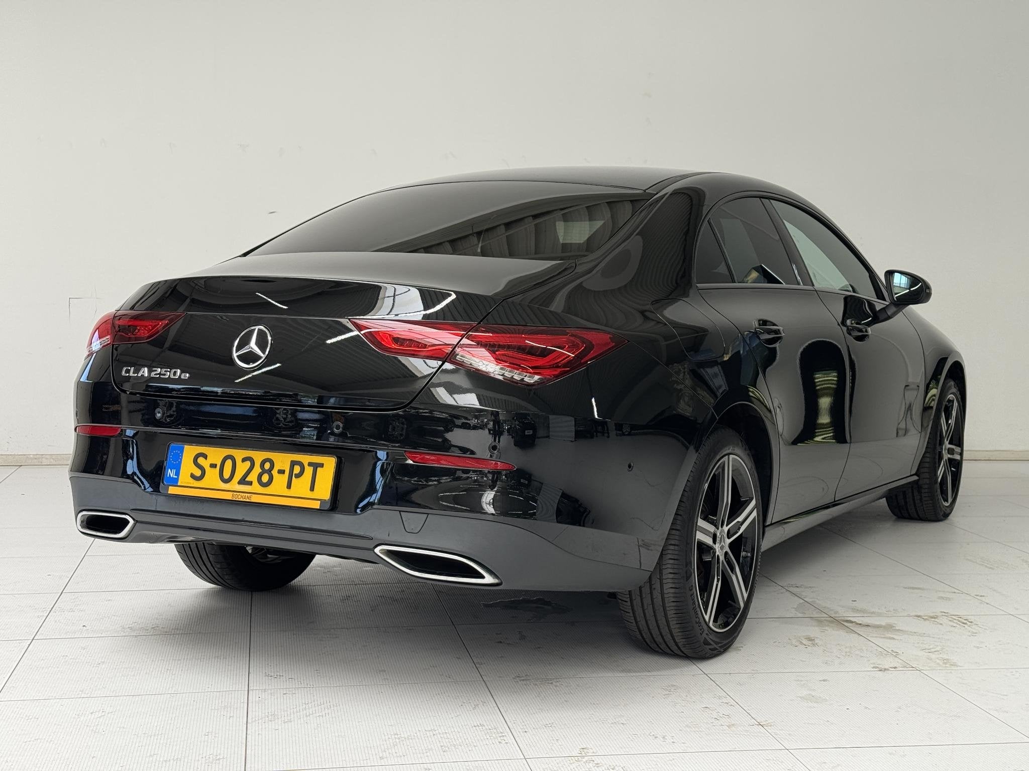 Mercedes-Benz CLA-klasse 250 e Luxury Line | Navigatie | Ach, Auto's, CLA, Gebruikt, 4 cilinders, Leder en Stof