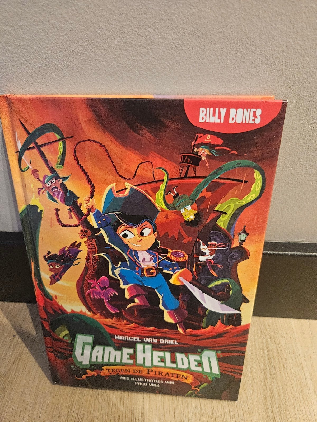 Game Helden Tegen De Piraten - Marcel van Driel, Ophalen of Verzenden, Zo goed als nieuw, Marcel van Driel, Fictie