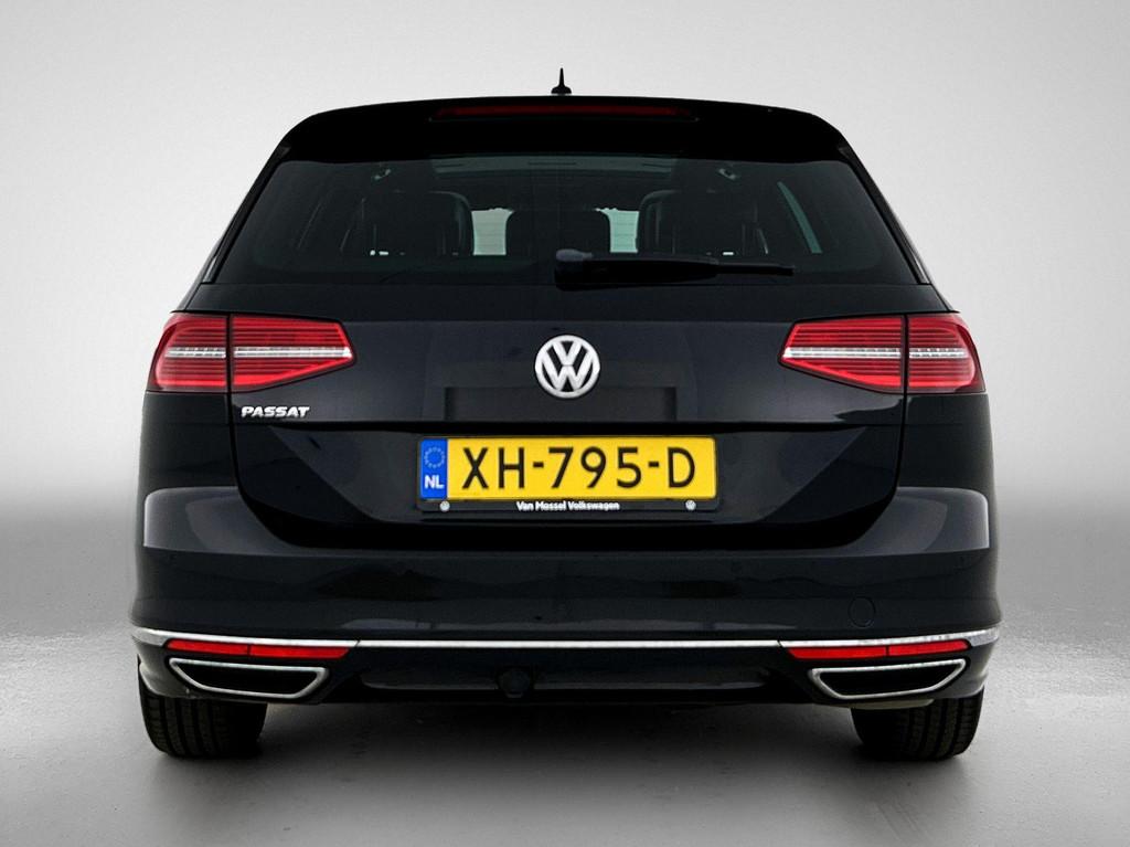 Volkswagen Passat Variant 1.5 TSI Highline Business R 150 PK, Auto's, Volkswagen, 12 maanden, 730 kg, 4 cilinders, Zwart