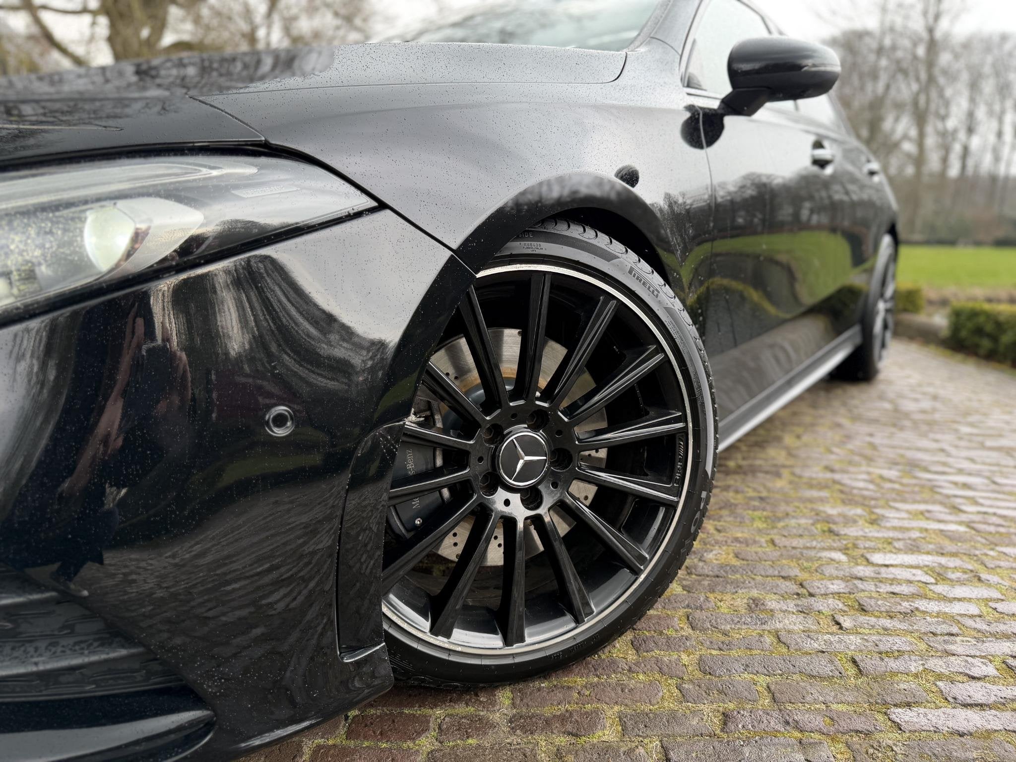 Mercedes-Benz A-klasse 250 | AMG | Night | Burmester | Pano, Gebruikt, Euro 6, 4 cilinders, Leder en Stof