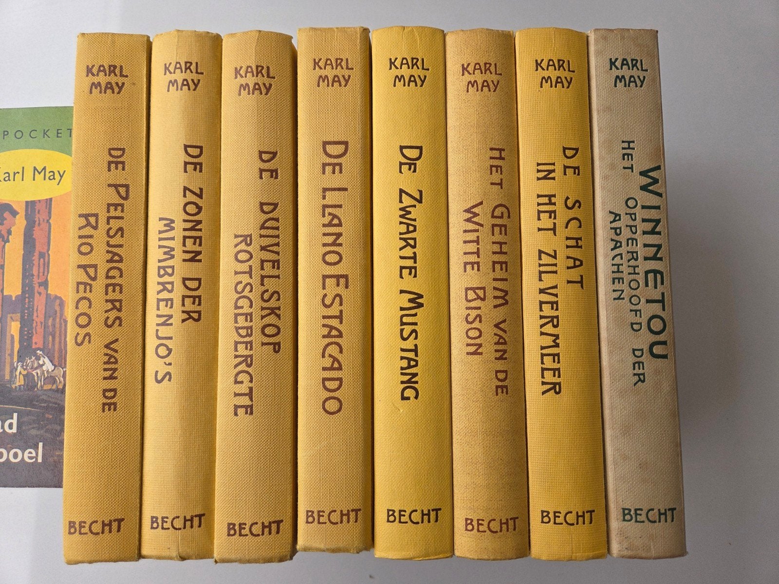 Karl May boeken: Becht, Prisma pockets en Ameta hardcover, Boeken, Ophalen of Verzenden