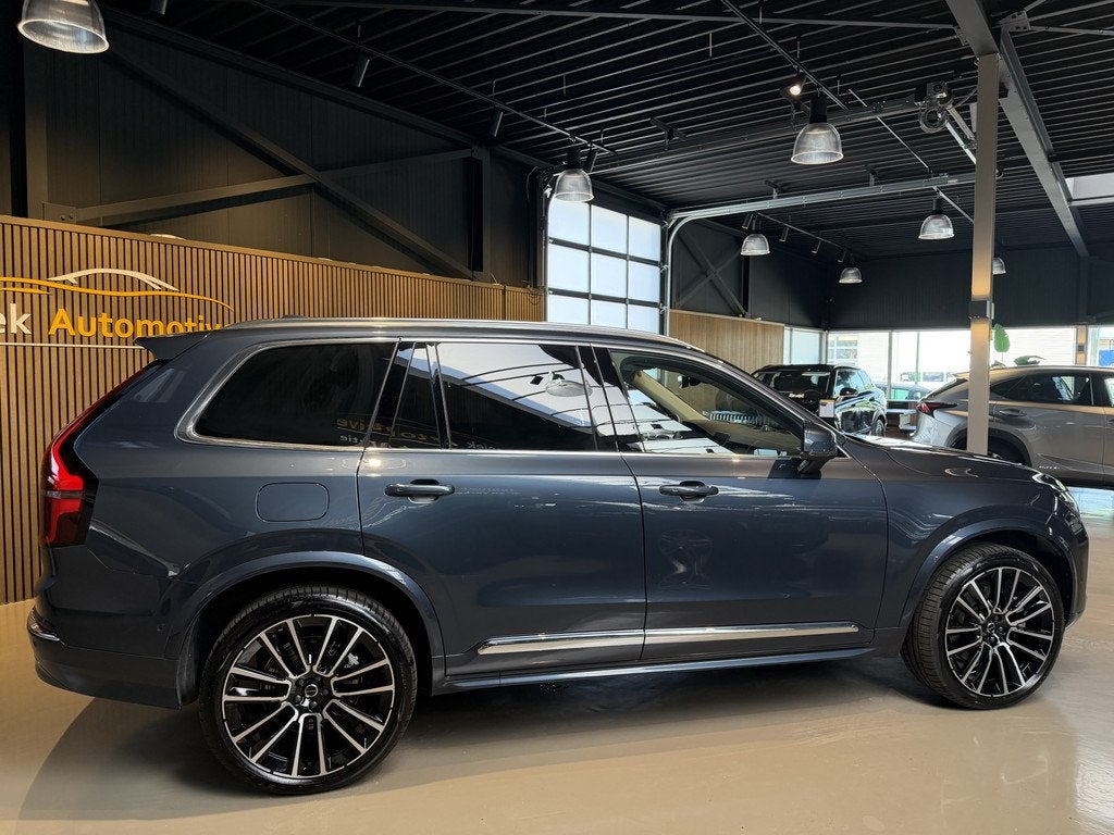 Volvo XC90 2.0 T8 Plug-in hybrid AWD Plus Bright (bj 2025), Gebruikt, 4 cilinders, Blauw, 7 stoelen