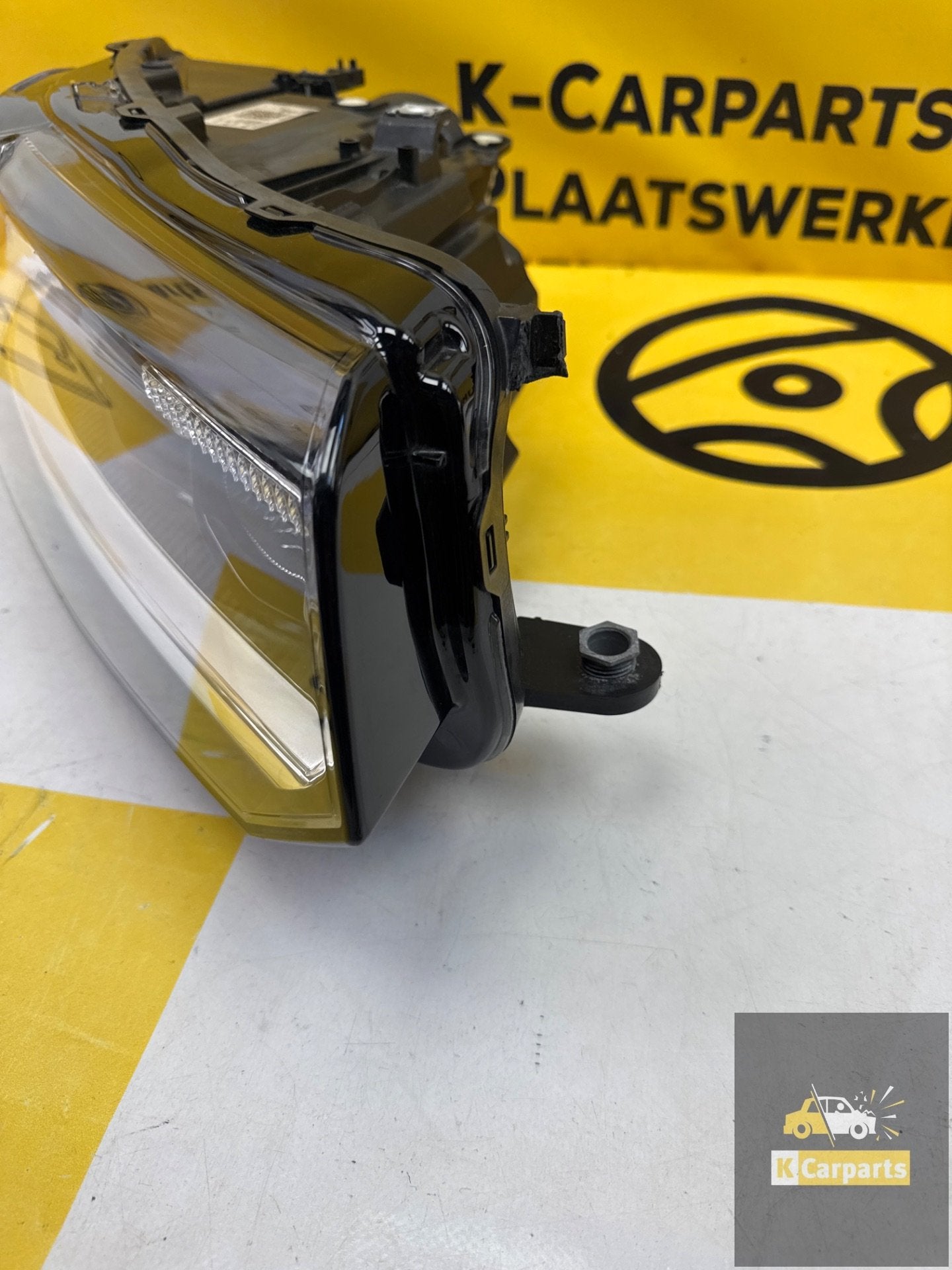 Koplamp VW T-Cross 2GM Rechts Halogeen H7 2GM941006, Auto-onderdelen, Gebruikt, Volkswagen, Volkswagen AG, Berliner Ring 2
38440  Wolfsburg, DE