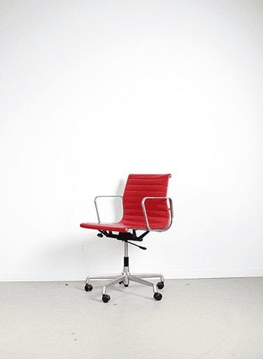 Vitra EA 117 Bureaustoel Rood Leer - Aluminium, Niet ingevuld, Zo goed als nieuw, Niet ingevuld, Niet ingevuld