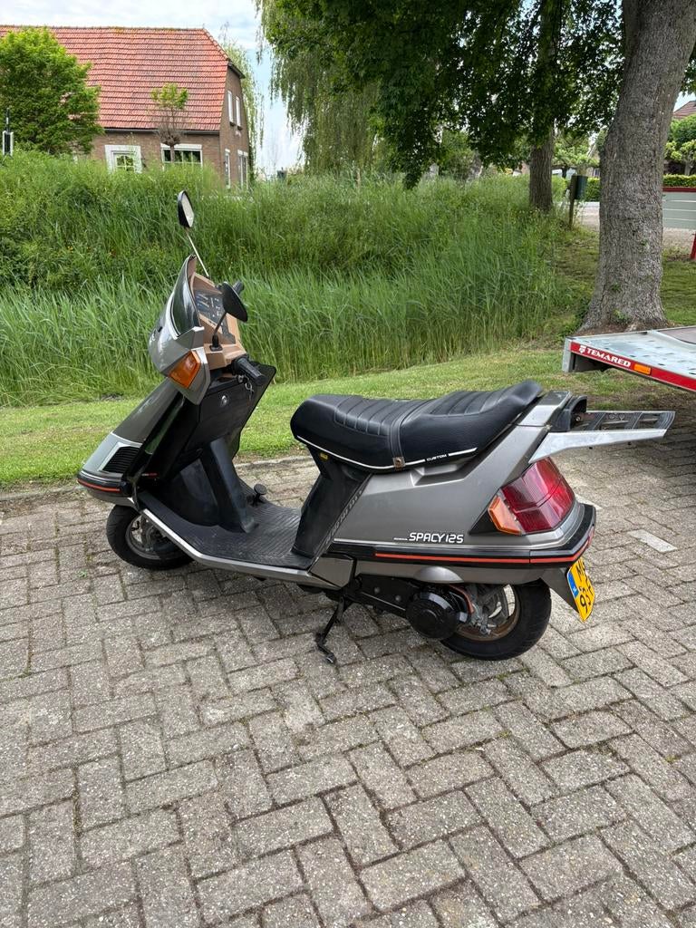 Honda Spacy 125 Scooter - Klassieke Japanse Kwaliteit, Motoren, Motoren | Honda, Particulier, Scooter