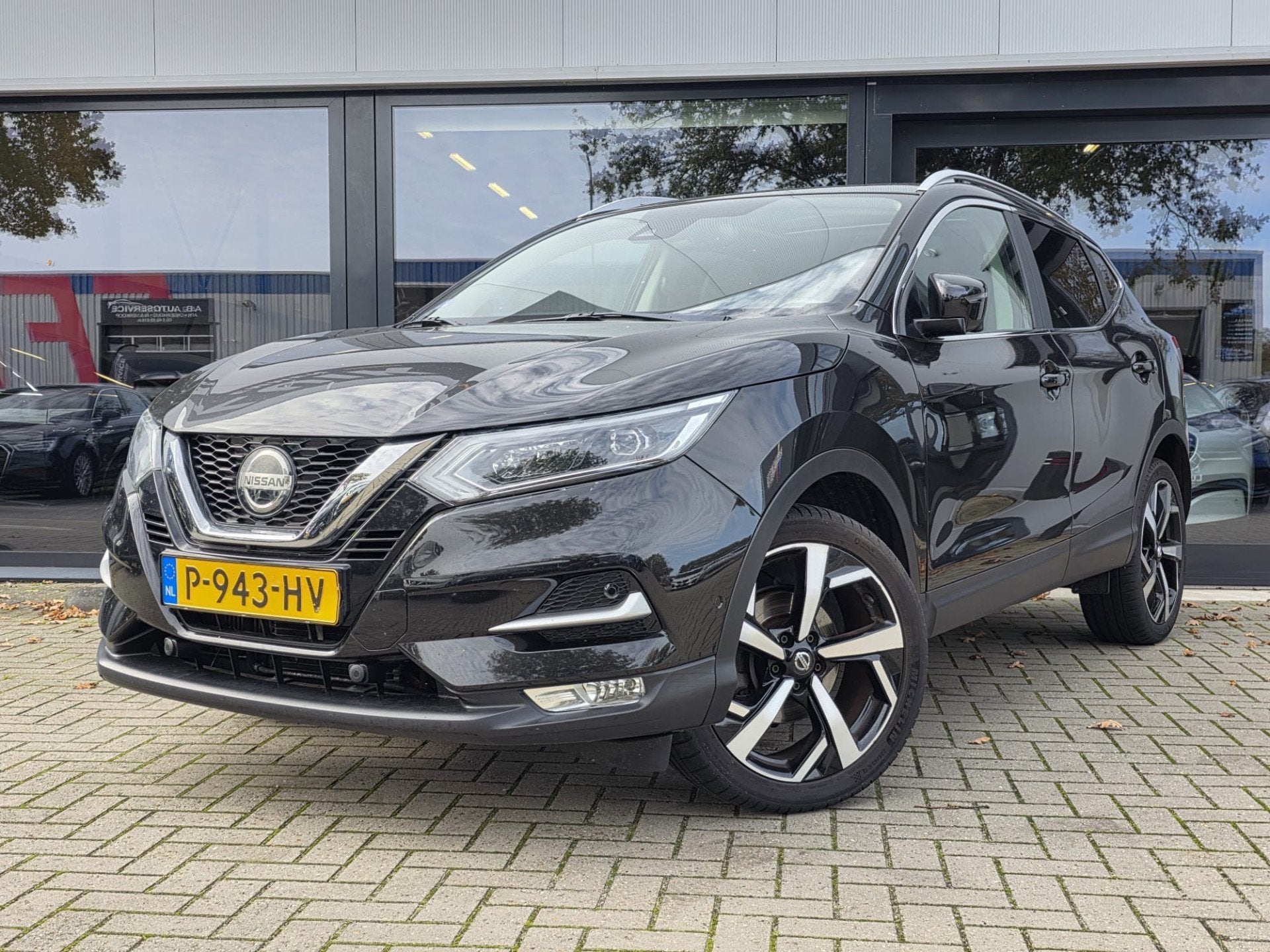 Nissan QASHQAI 1.2 Acenta AUTOMAAT + PANORAMADAK + CAMERA +, Auto's, Gebruikt, 4 cilinders, Zwart, Bedrijf
