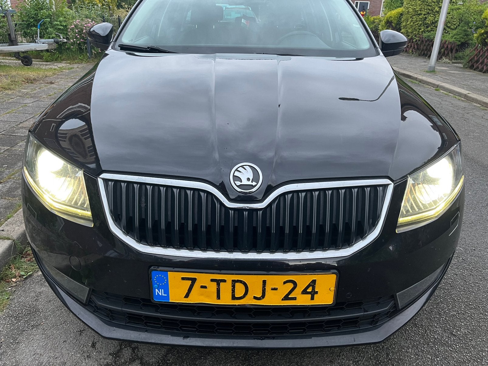 Skoda Octavia 1.2 TSI 77KW Combi 2014 Zwart, Auto's, Skoda, Voorwielaandrijving, Euro 5, Stof, 4 cilinders