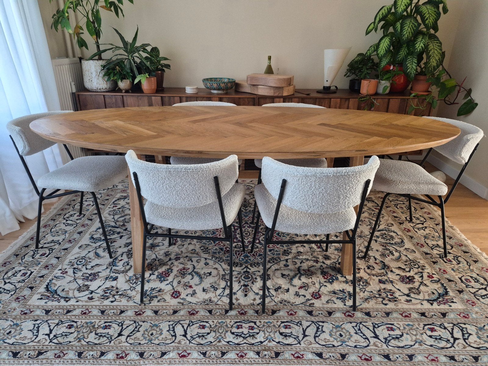 Ovale eettafel van eikenhout met visgraatmotief, 100 tot 150 cm, Ophalen of Verzenden, Zo goed als nieuw, 150 tot 200 cm