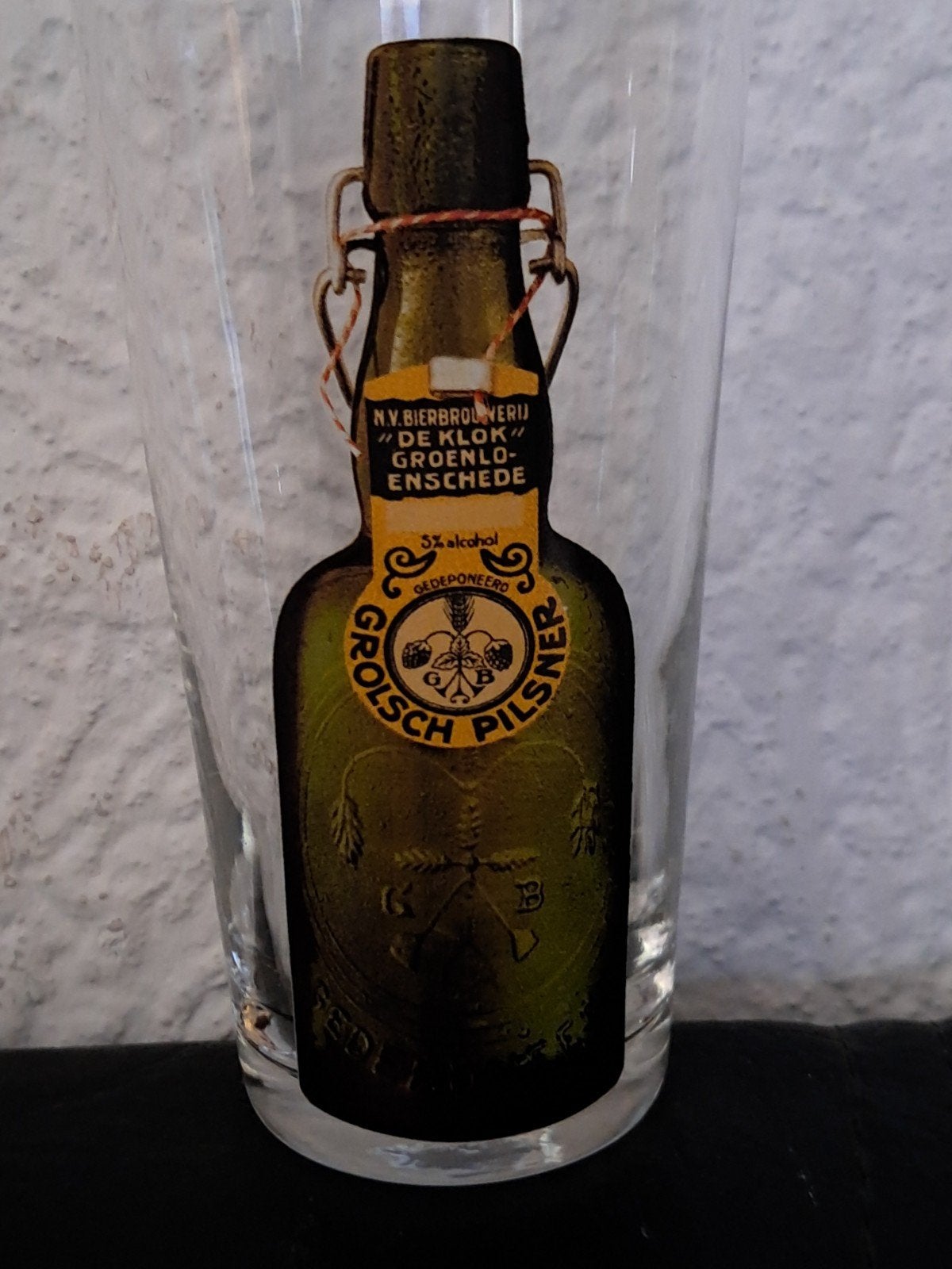 Uniek Grolsch verzamelglas met historische beugelfles, Ophalen of Verzenden, Gebruikt