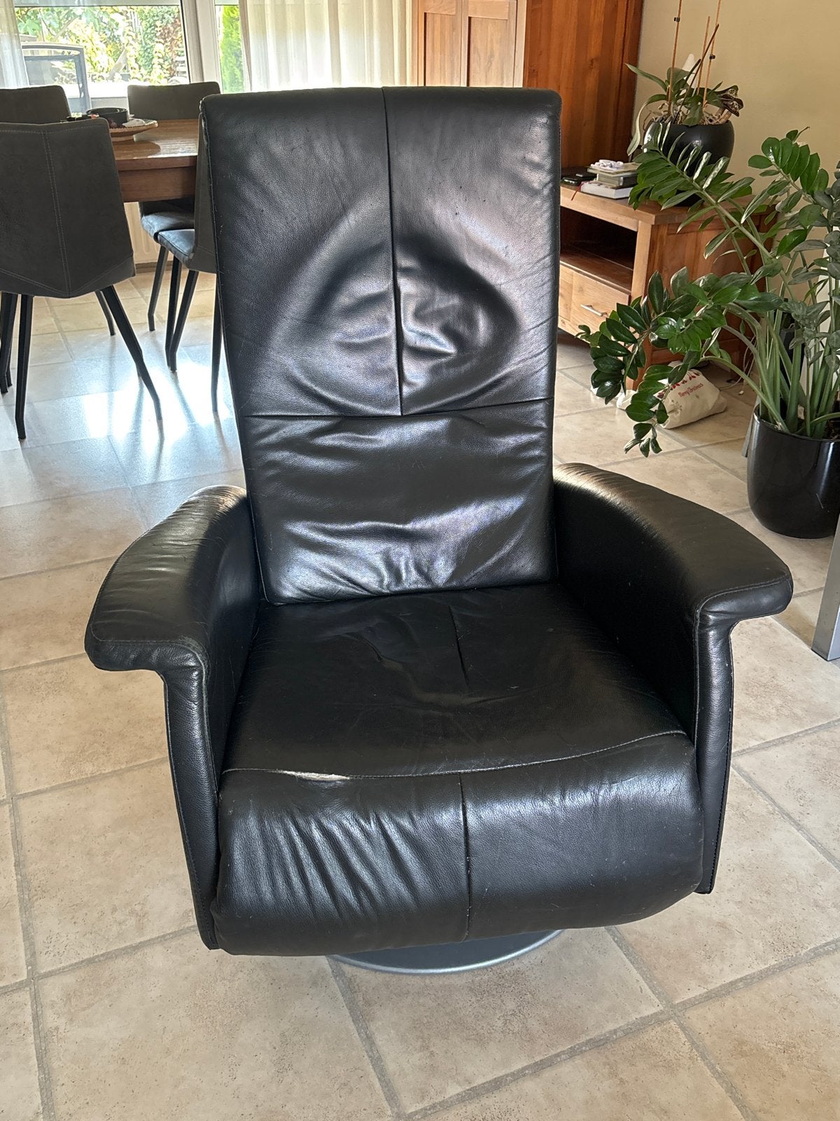 Zwarte leren relaxfauteuil met draaivoet, Ophalen, Gebruikt, 75 tot 100 cm, Modern