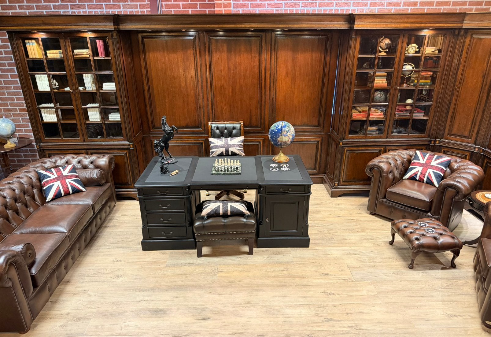 Luxe chesterfield showroom, Ophalen