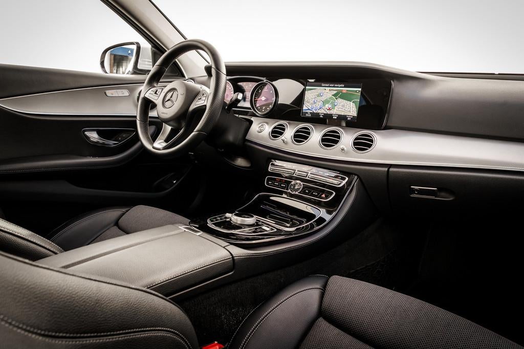 Mercedes-Benz E-Klasse 200 d Avantgarde | LED | Stoelverwarm, Auto's, Mercedes-Benz, Automaat, Achterwielaandrijving, Gebruikt