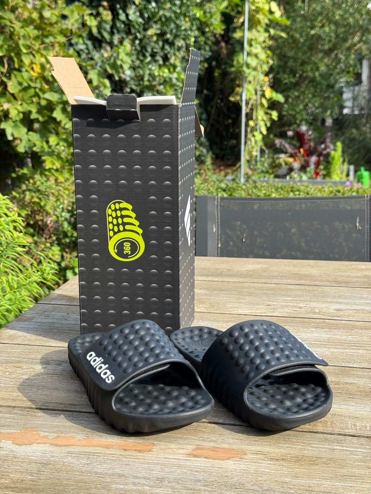 Adidas badslippers - zwart, Ophalen of Verzenden, Zo goed als nieuw, Zwart, Overige typen
