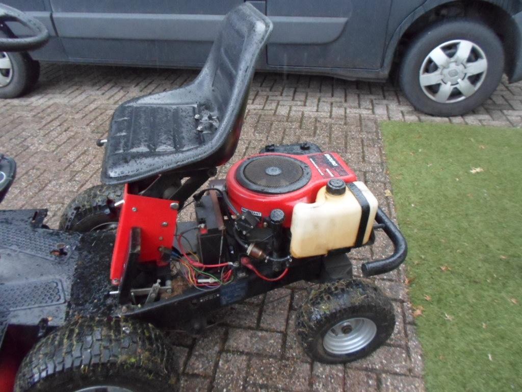 NETTE ZITMAAIERS LEES BESCHRIJVING  = 0630188794 =, Tuin en Terras, Ophalen, Gebruikt, Mulchfunctie, 90 tot 120 cm