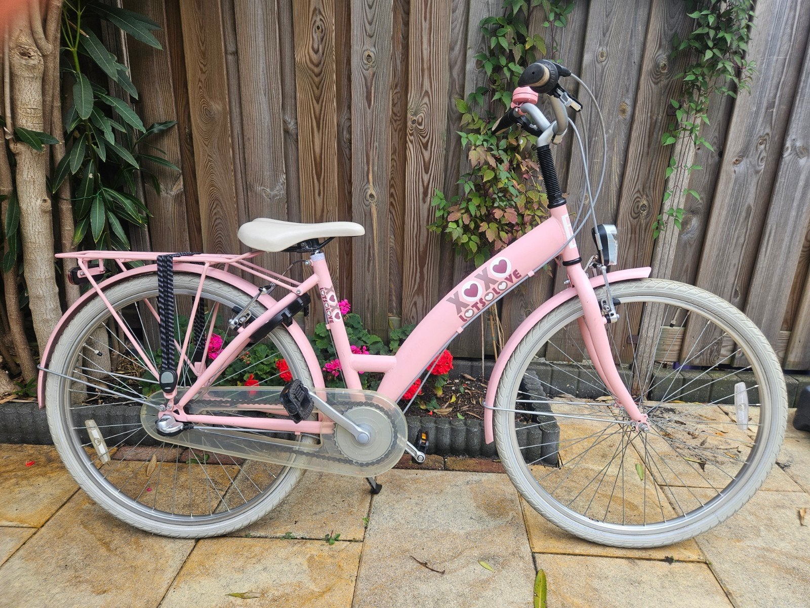 Zo goed als nieuw Meisjesfiets 26 inch 3 versnellingen, Fietsen en Brommers, Ophalen, Zo goed als nieuw, 26 inch of meer, Versnellingen