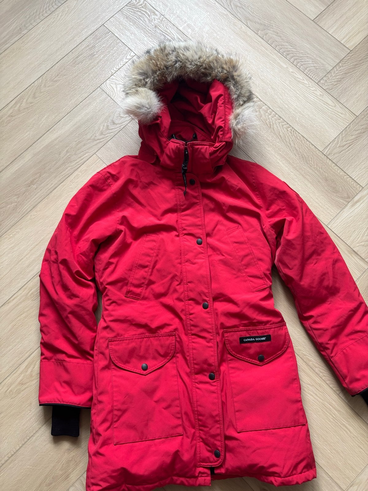 Canada Goose jas rood - Maat S victoria, Kleding | Dames, Jassen | Winter, Ophalen, Zo goed als nieuw, Maat 36 (S), Rood