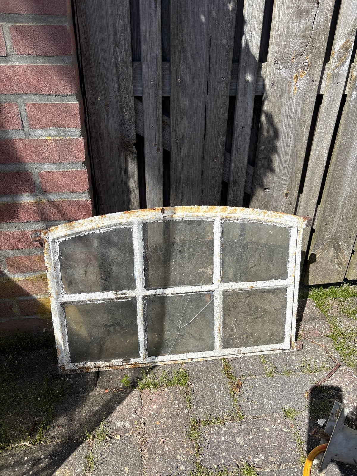 Oude ijzeren stalraam met 6 ruitjes, Ophalen, Gevelraam of Ruit, Gebruikt, Minder dan 80 cm