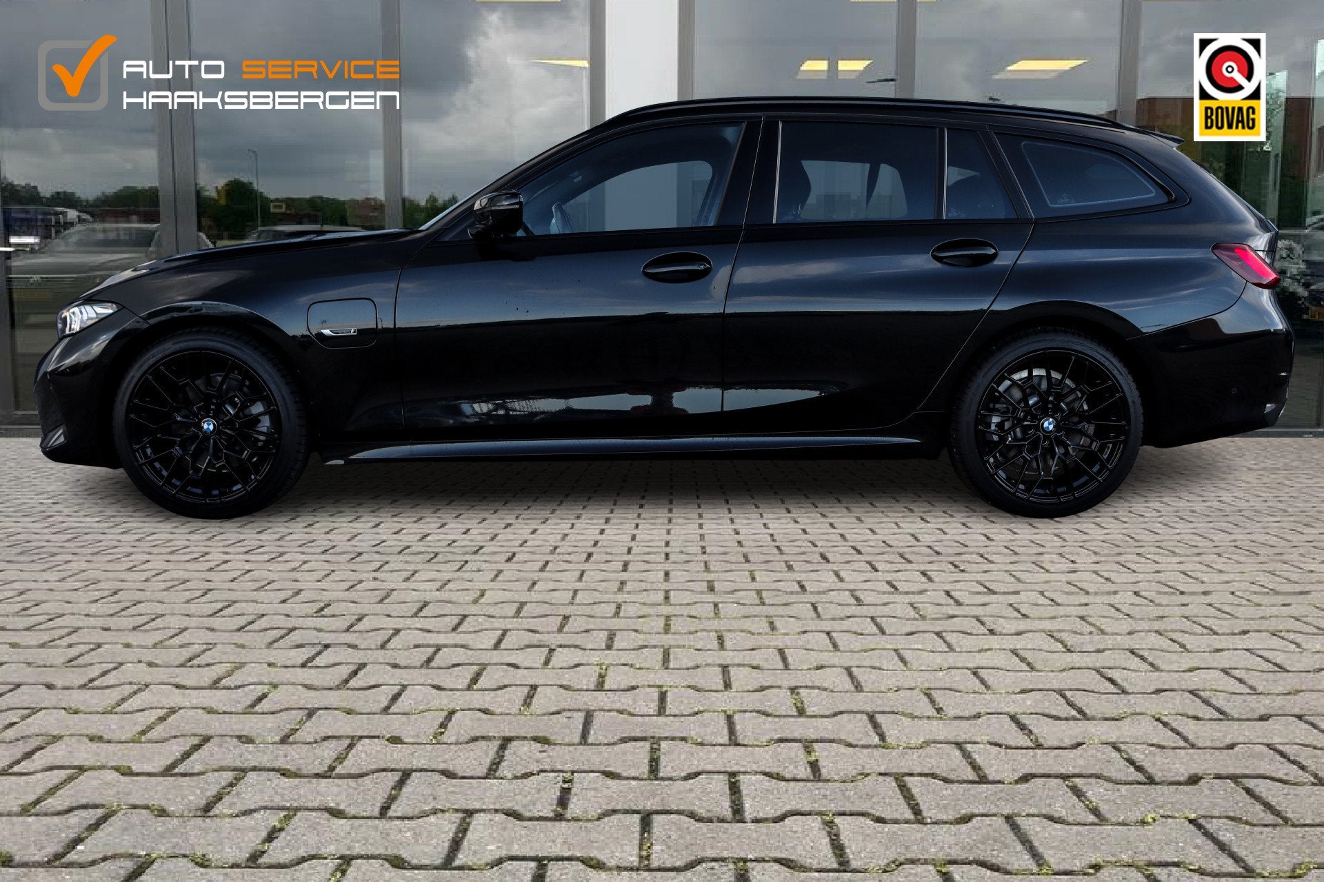 BMW 3 Serie Touring 330e M Pakket | Laser Led | ACC | Camera, Auto's, 1998 cc, Gebruikt, Zwart, 4 cilinders