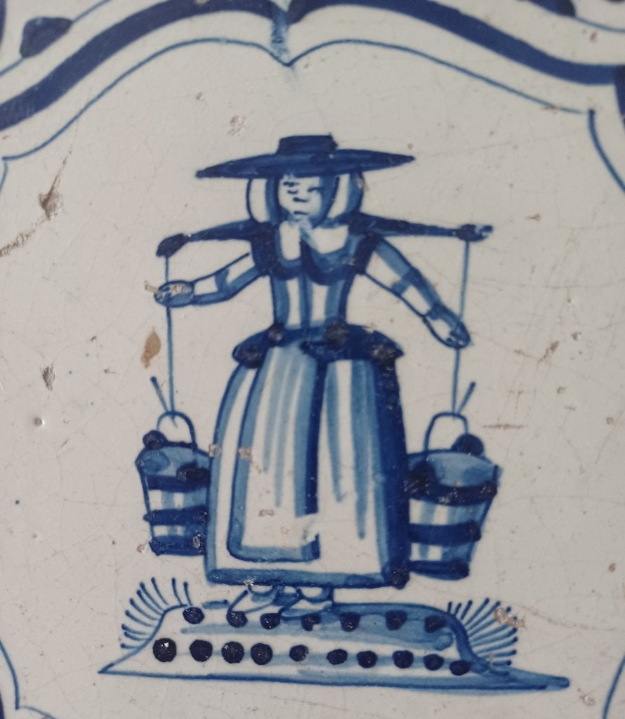 17e-eeuwse Hollandse tegel met een vleugelblad hoekdecor, Antiek en Kunst, Antiek | Wandborden en Tegels, Verzenden