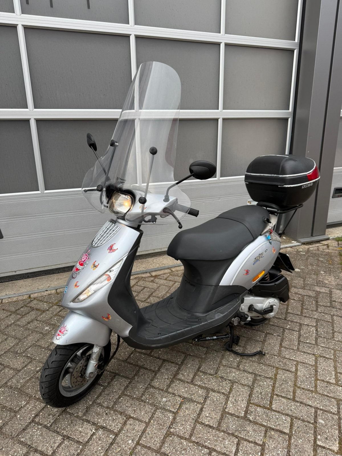 Piaggio Zip 4Takt 2009 Snorscooter ( originele staat ), Fietsen en Brommers, Brommers | Overige merken, Ophalen, Nieuw