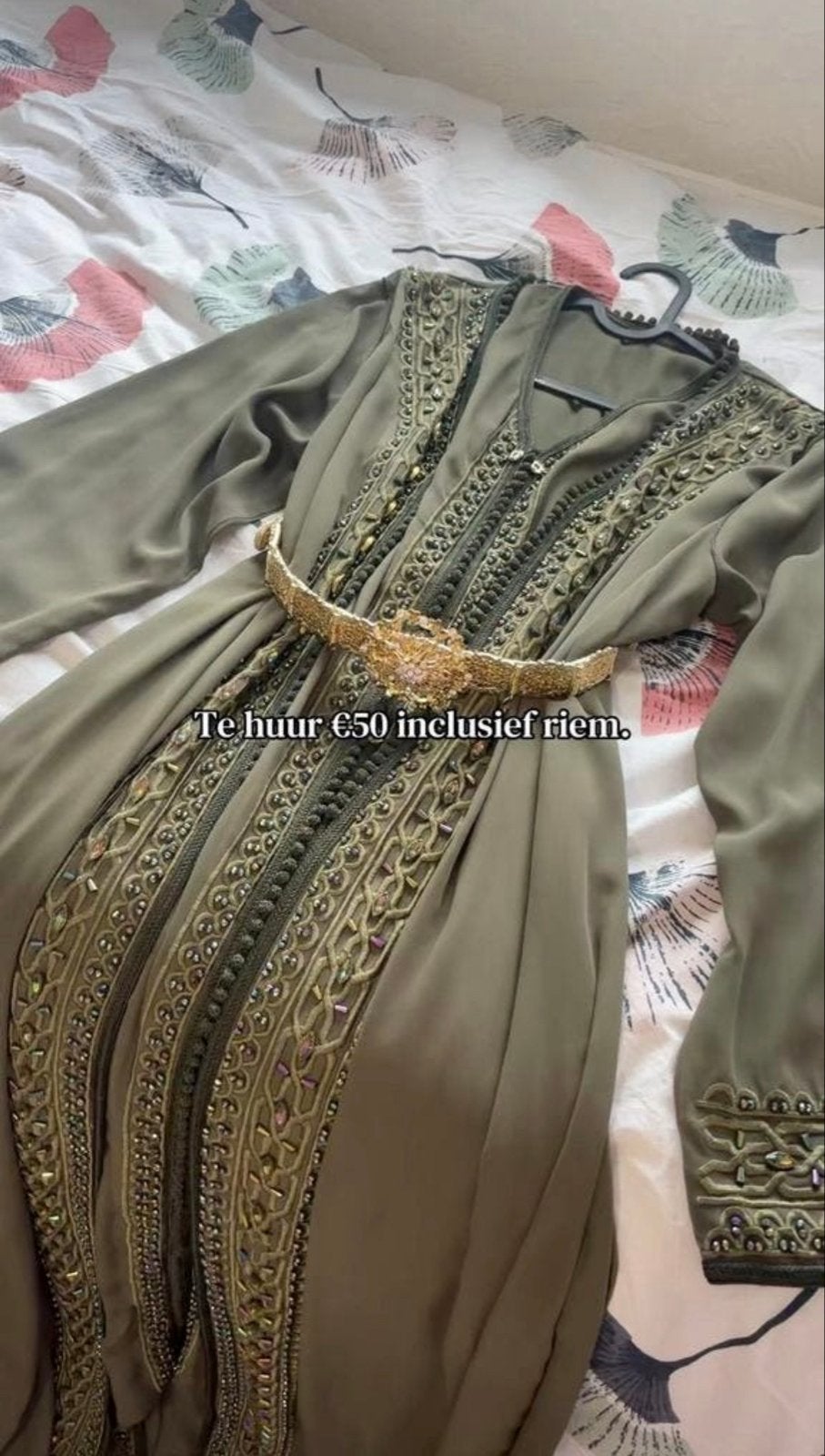 Mooie Marokkaanse jurk (takchita) te huur of te koop, Kleding | Dames, Ophalen of Verzenden, Zo goed als nieuw, Groen, Onder de knie