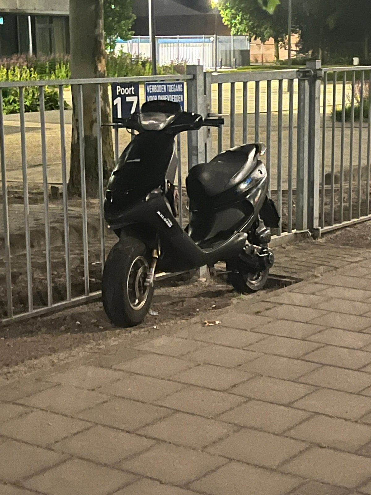 Peugeot zenith 70cc, Fietsen en Brommers, Scooters | Peugeot, Ophalen of Verzenden, Gebruikt, Benzine, Overige modellen
