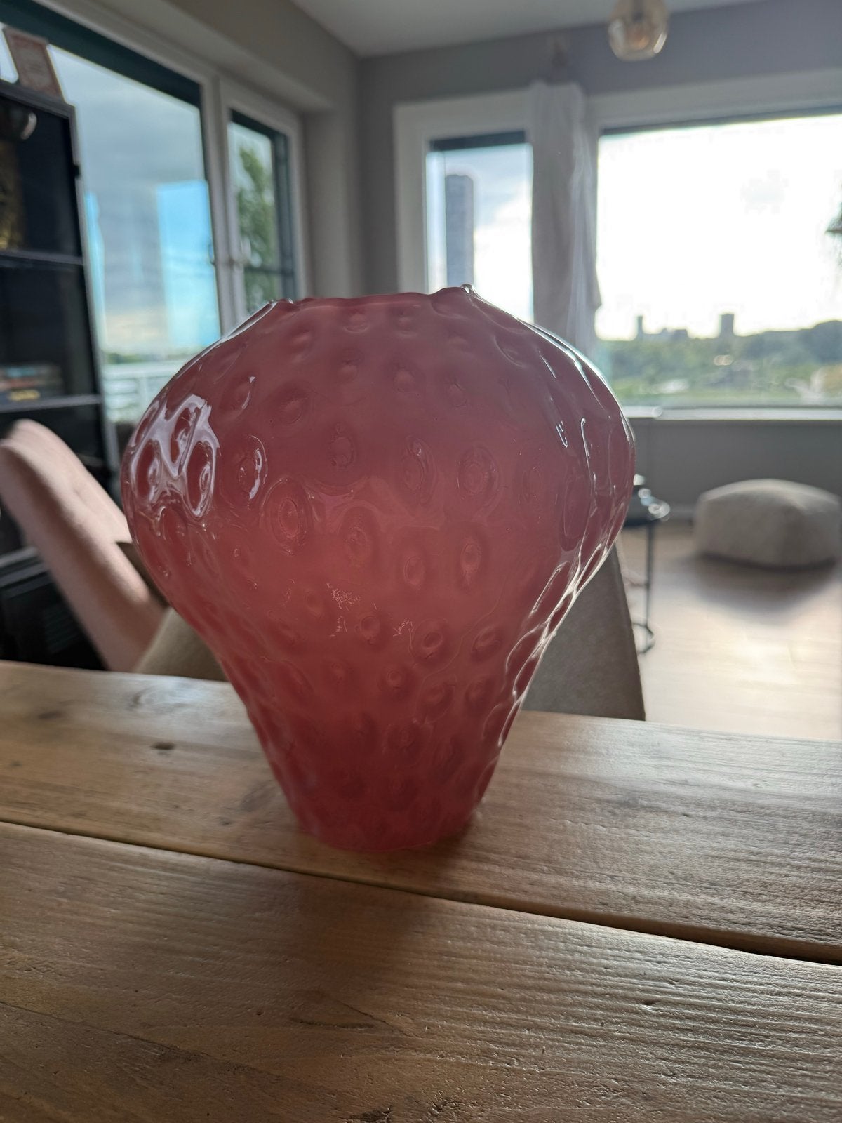 Kwamtum Unieke roze vaas met bubbeltextuur, Ophalen of Verzenden