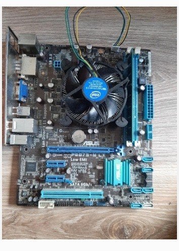 Asus intel moederbord incl processor, werkgeheugen en koeler, Computers en Software, Moederborden, Ophalen, Gebruikt, DDR3, Micro-ATX