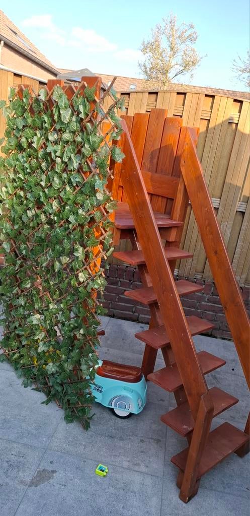 Houten speelhuisje met vaste trap, Ophalen, Gebruikt, Hout