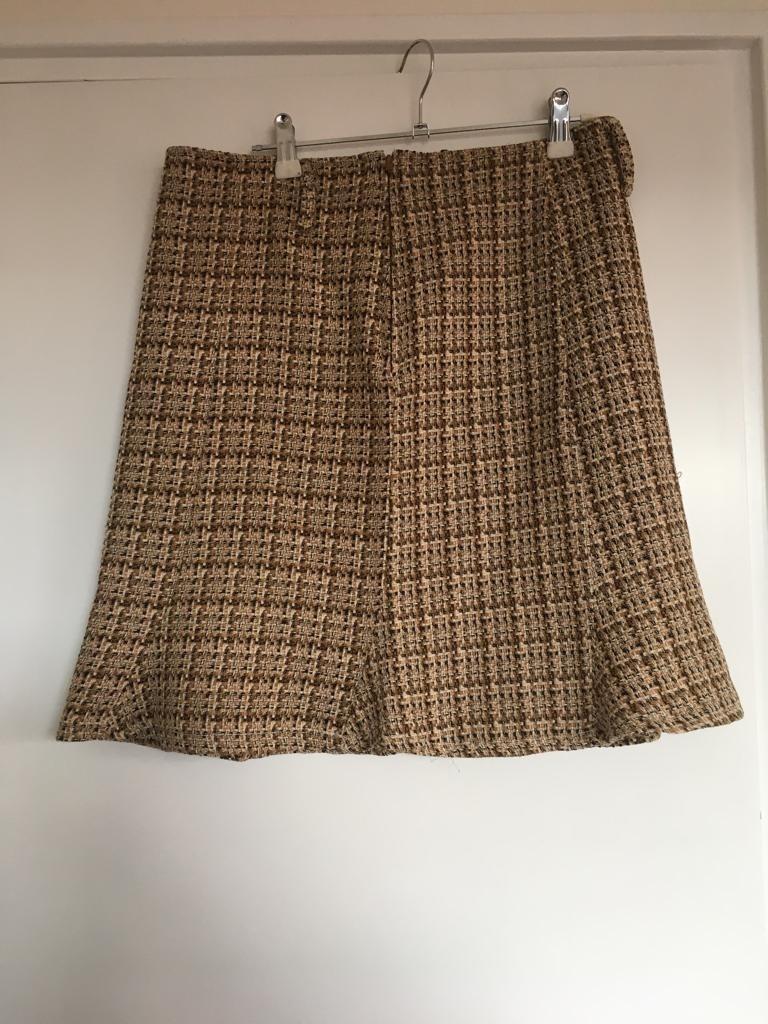 Helena Hart bruin klokkend rokje maat 38 boucle mini skirt, Kleding | Dames, Rokken, Maat 38/40 (M), Bruin, Ophalen of Verzenden