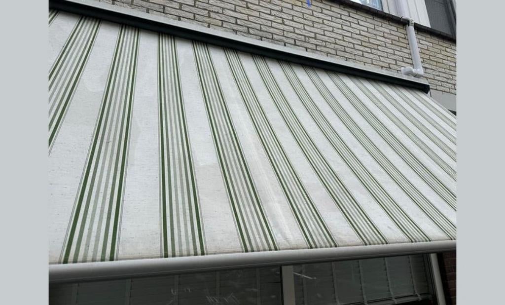 Zonnescherm wit met groen, Doe-het-zelf en Verbouw, Glas en Ramen, Ophalen