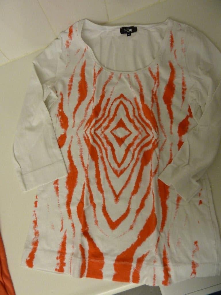 TWEE SHIRTS BEONE EN ALAN RED NIEUWSTAAT MAAT 38/40, Maat 38/40 (M), Overige kleuren, Ophalen of Verzenden, Zo goed als nieuw