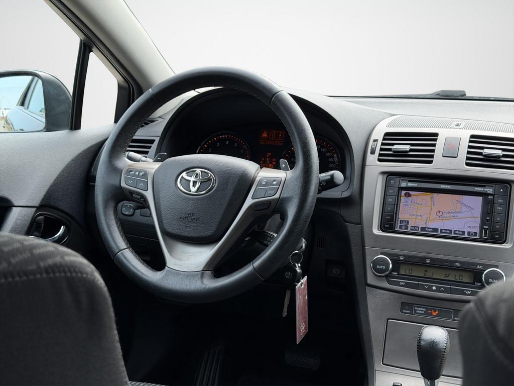 Toyota Avensis Wagon 1.8 VVTi Automaat|Clima|Navi|Camera|NAP, Auto's, Toyota, Euro 5, 15 km/l, 4 cilinders, Zwart