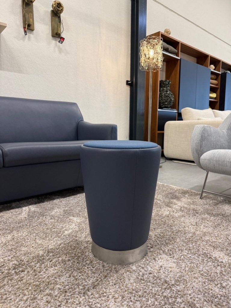 Als nieuw Leolux Barilo kruk Blauw leer Design poef, 45 tot 60 cm, Overige materialen, Minder dan 55 cm, Leolux