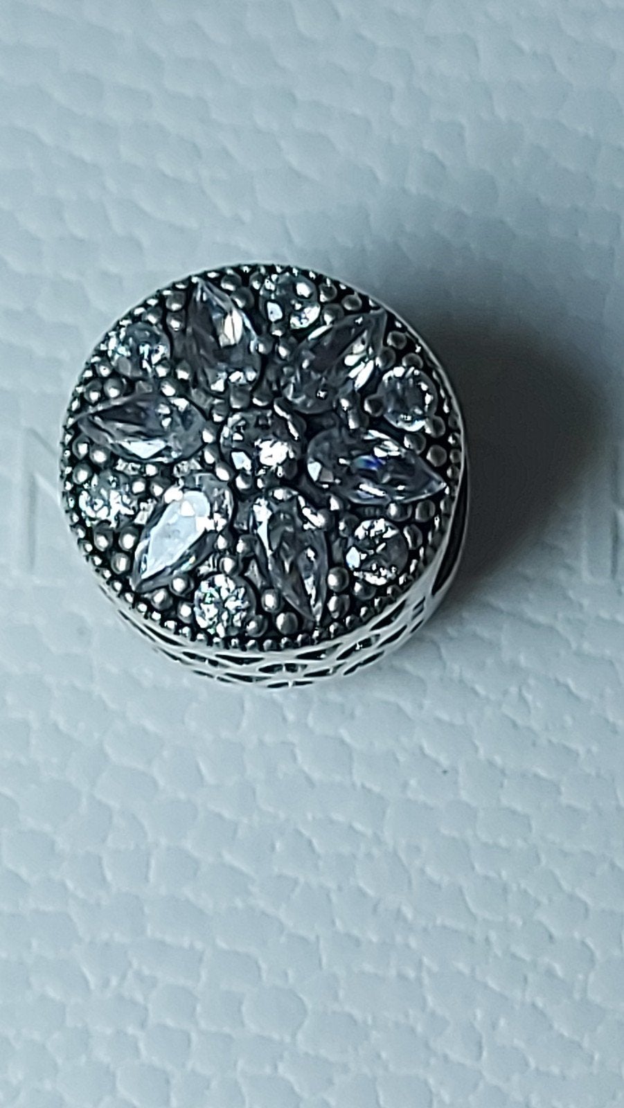 Originele Pandora bedel 79176 vol met zirkonia's, Pandora, Nieuw, Ophalen of Verzenden, Zilver