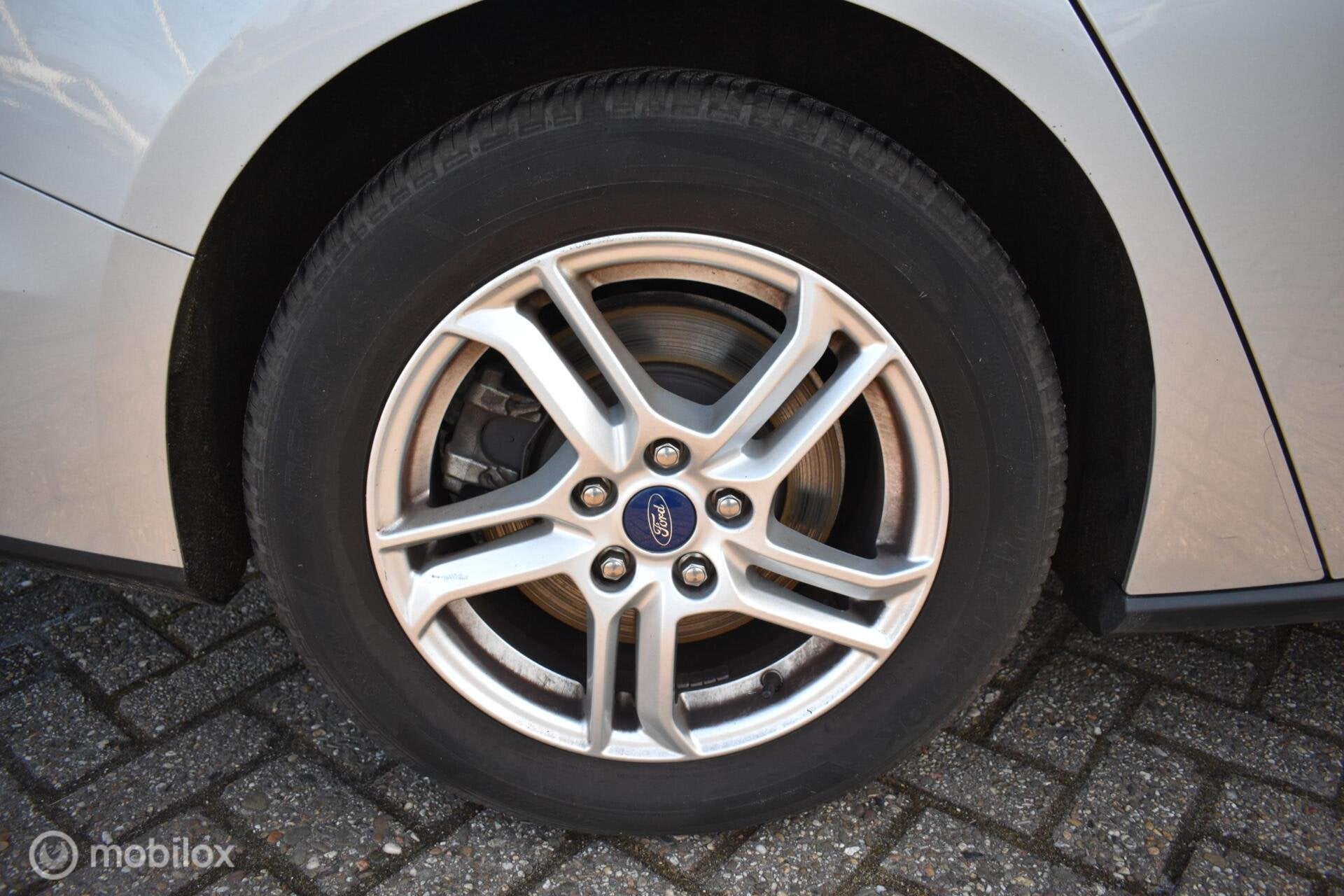 Ford Focus Wagon 1.0 EcoBoost Hybrid Trend Edition 2022|Navi, Stof, Euro 6, Origineel Nederlands, 10 pk