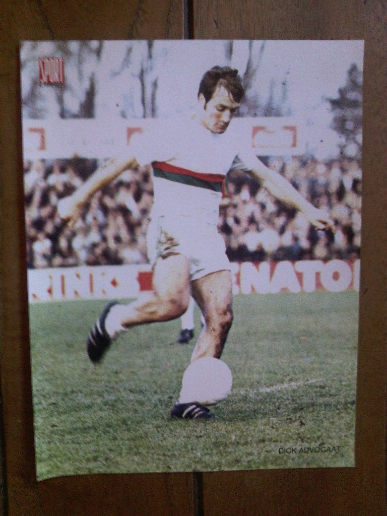 Mini poster - Dick Advocaat ( Sport expres jaren 60/70 ), Ophalen of Verzenden, Zo goed als nieuw, Overige binnenlandse clubs