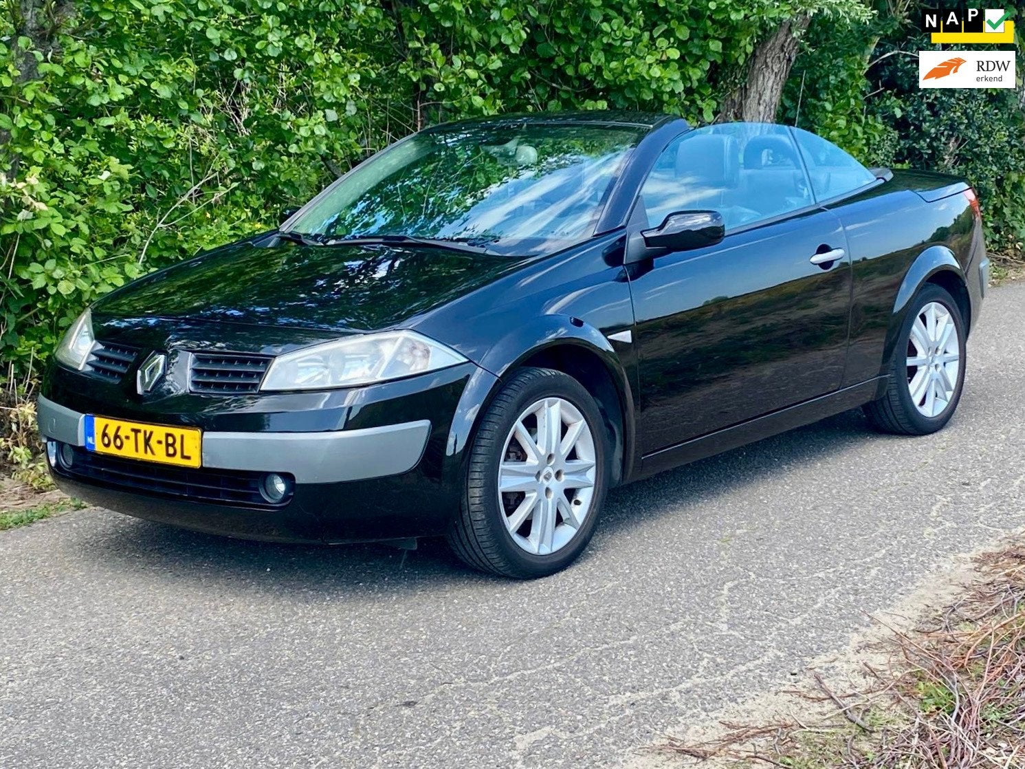 Renault Mégane Coupé-Cabriolet 2.0-16V Tech Line Atomaat A, Auto's, Renault, 1998 cc, 135 pk, Gebruikt, Zwart