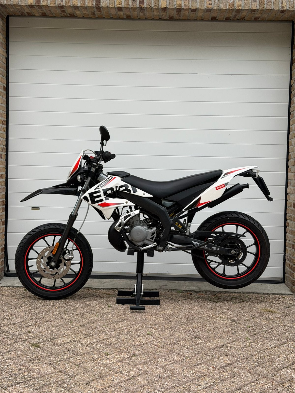 Derbi Senda | 2017 | MAAR 3900 KM, 6 versnellingen, Derbi, Maximaal 45 km/u, Derbi