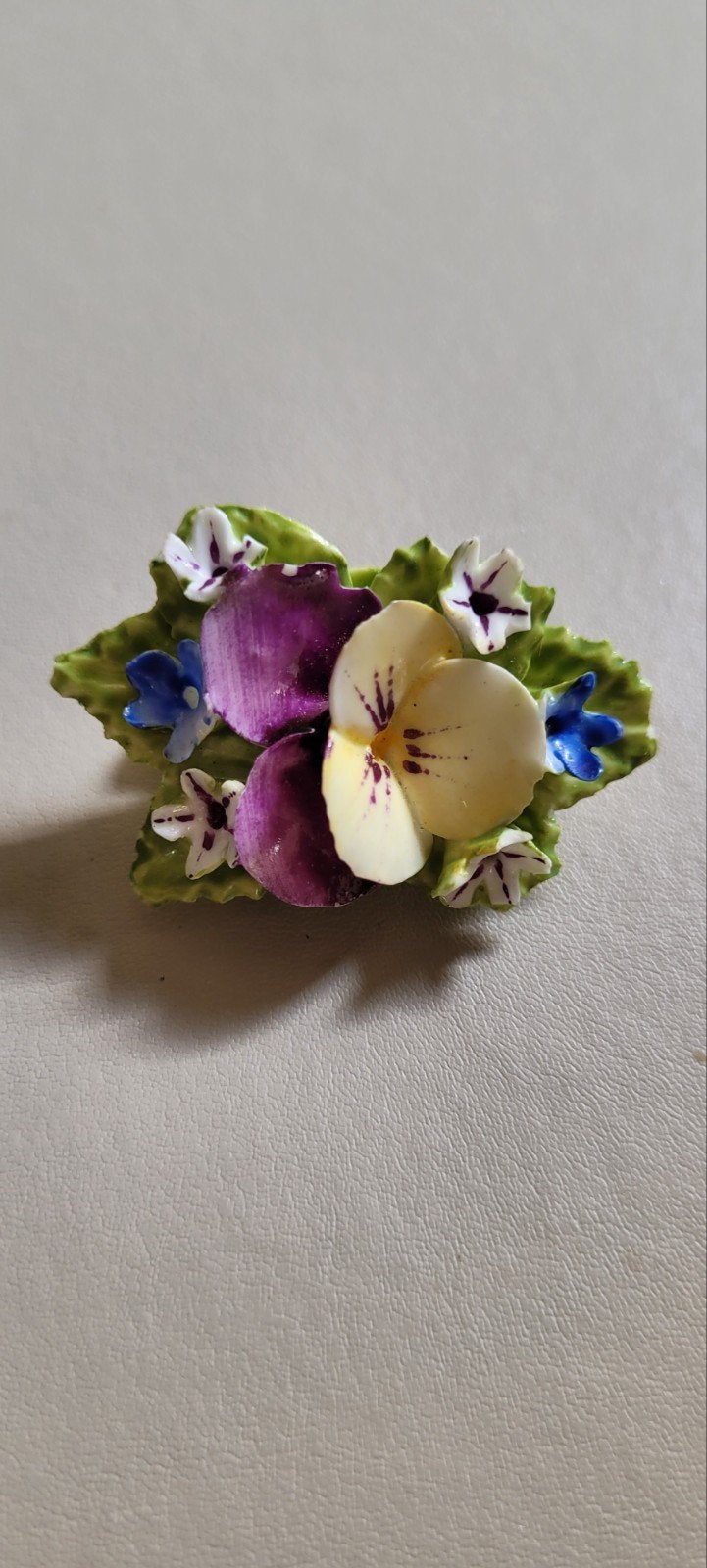 oude vintage broche, Overige materialen, 4 tot 7 cm, Gebruikt, Paars