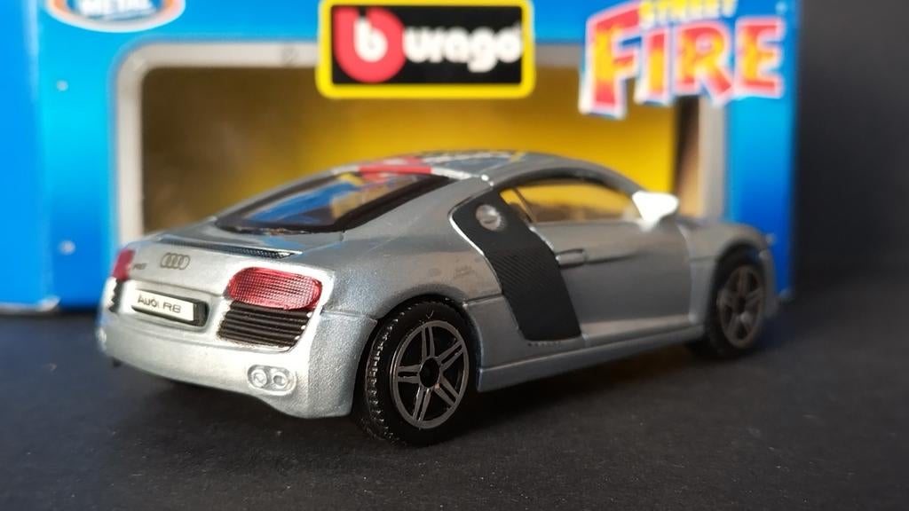 Audi R8 1:43 Bburago Burago Pol, Overige merken, Auto, Verzenden, .